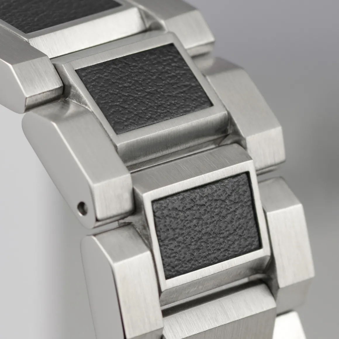 Jacques Lemans Eco Power 1-2116D Herrenuhr Ø 40,0mm Store