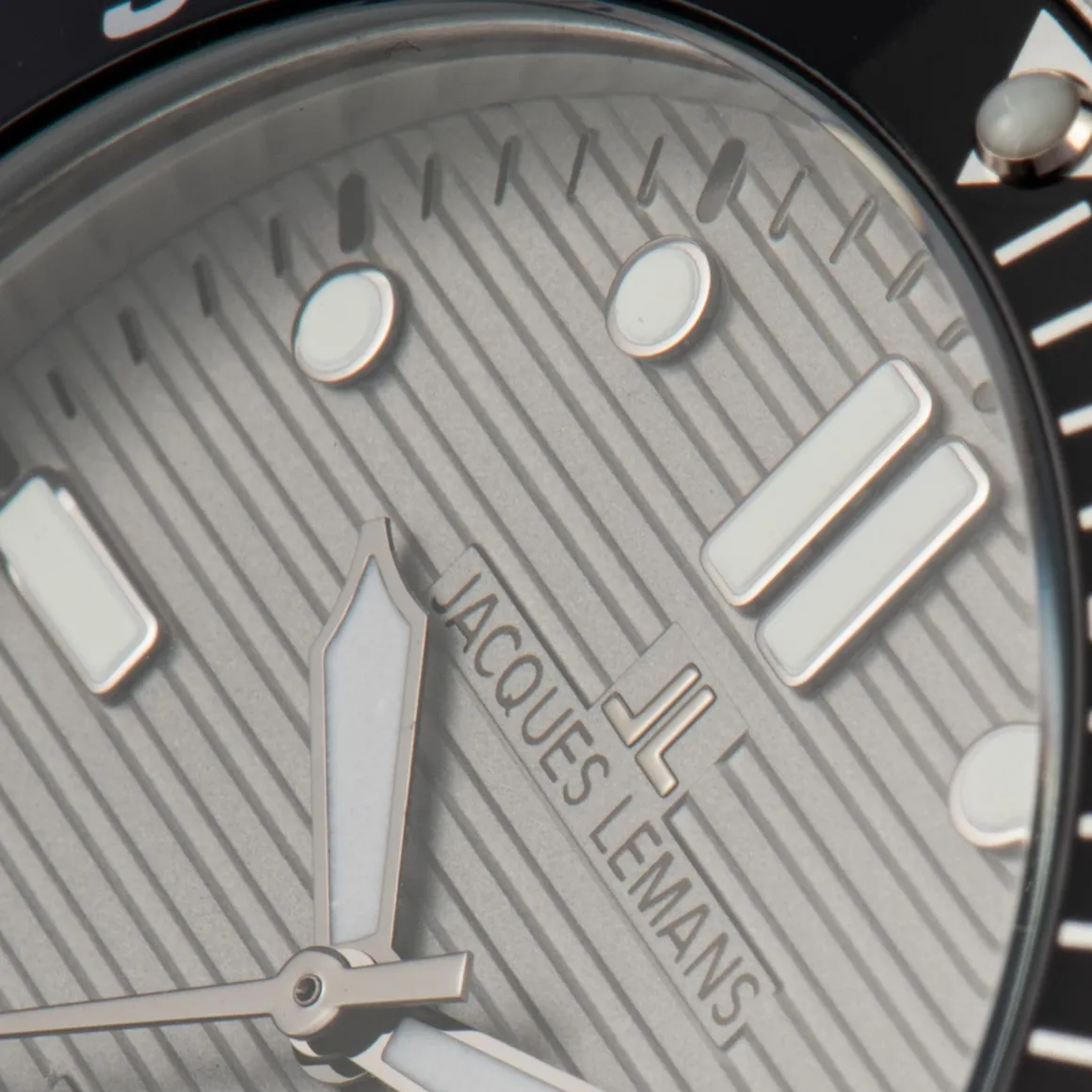 Jacques Lemans Hybromatic 1-2170B Herrenuhr Ø 41,0mm New
